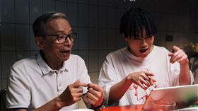 吳念真 青蛙（圖／綠光劇團提供）