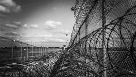 ▲鐵絲網。（圖／翻攝自pixabay）