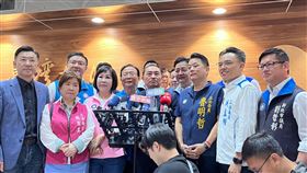 侯友宜訪美返國發表談話國民黨總統參選人侯友宜結束訪美行返國，發表談話時表示，美方重視他此行，也加深中華民國與美國之間的友誼永固。中央社記者葉臻攝 112年9月22日