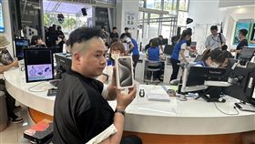 圖／記者谷庭攝,iphone15開賣
