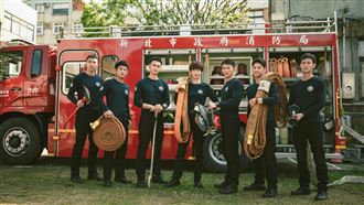 屏東大火釀4死　火神的眼淚粉專講6字噴淚