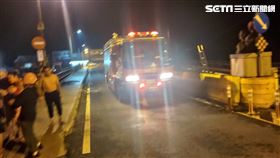 新竹縣尖石大橋發生女子墜橋意外。（圖／翻攝畫面）