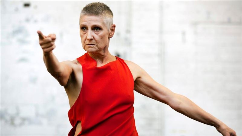 「72歲不需被讓座」傳奇女舞者故事網讚爆