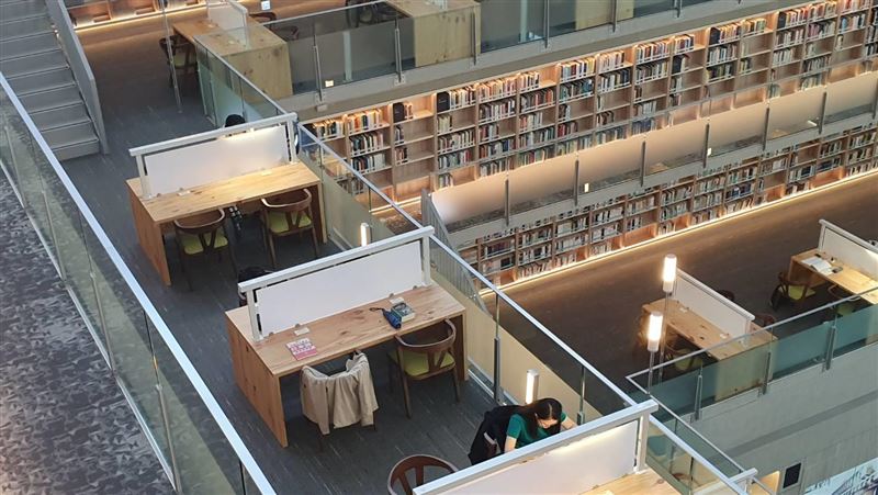 哪間大學圖書館最美？網齊點名它：像飯店