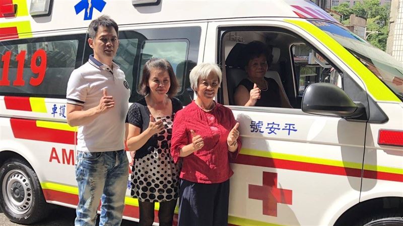 暖心夫婦回饋鄉里！捐救護車提升搶救效能