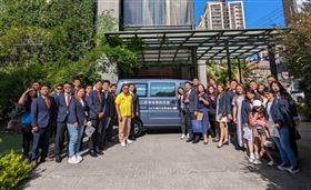 桃園東信扶輪社捐「張老師」愛心公務車　弱勢兒少快樂上學去，圖／桃園電子報