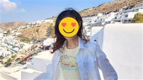 李碧華摘下墨鏡，粉絲不停留下讚美。（圖／翻攝自臉書）