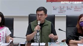 ▲新北市議員卓冠廷、陳乃瑜、山田摩衣於26日上午10:00召開記者會公佈侯友宜市政擺爛，丟包安坑輕軌全身癱瘓工人，不聞不問甚至說謊欺騙家屬的離譜證據