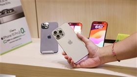 iphone15開賣 亞太電信 排隊 （圖／記者楊澍攝影）