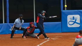 ▲台灣女壘林鳳珍單場2支三壘打，打下1打點全場跑回3分。（圖／中華奧會提供）