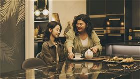 林美秀、邵雨薇《惡女》（圖／CATCHPLAY提供）