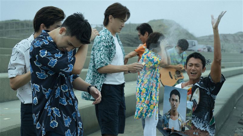 金鐘影帝海邊辦告別式　吳慷仁備好遺書