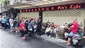 小潘蛋糕坊,鳳梨酥,中秋,排隊,板橋,新北,名店,記者莊淇鈞攝影
