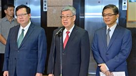 行政院長陳建仁今(27)日出席「核能安全委員會布達暨揭牌典禮」。（圖／行政院提供)