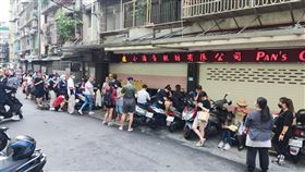 小潘蛋糕坊,鳳梨酥,中秋,排隊,板橋,新北,名店,記者莊淇鈞攝影