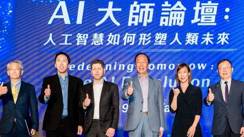 展世界級科技人脈拚連署？！郭董邀他來台