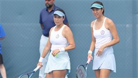 ▲杭州亞運網球女雙，「詹家姊妹」詹詠然（左）、詹皓晴。（圖／中華奧會提供）