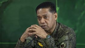 菲律賓智庫Stratbase ADRi今天在馬尼拉舉辦研討會，卡羅斯（Alberto Carlos）出席並受訪。　美聯社