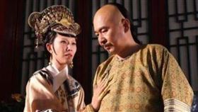 ▲本應該是嫡福晉的宜修其實也備受委屈。（圖／翻攝自甄嬛傳微博）