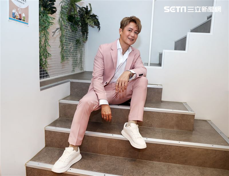 王燦三立新聞網專訪。（圖/記者邱榮吉攝影）