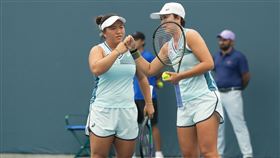 ▲杭州亞運，台灣網球好手梁恩碩（左）、李亞軒。（圖／中華奧會提供）