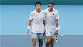 ▲杭州亞運網球男雙，許育修、莊吉生逆轉泰國組合，前進金牌戰。（圖／中華奧會提供）