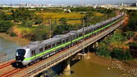 EMU900型電聯車(台鐵局提供)