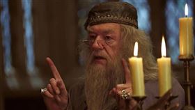 哈利波特,鄧不利多,去世,萬磁王,校長