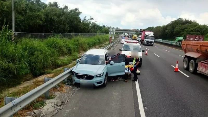 知名建築師開車突大量吐血…斷魂國道！