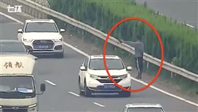 高速公路,攔車,水溫（圖／翻攝自澎湃新聞）