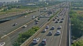  不斷更新／國道變停車場！連假第1天「國1多路段紅爆」　時速剩21公里