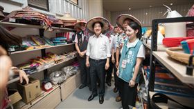 賴清德私下拜訪新竹縣新埔鎮農會，國民黨籍新埔鎮長陳英樓、新埔鎮代會主席王增基也全程陪同出席（圖／賴清德競辦提供）