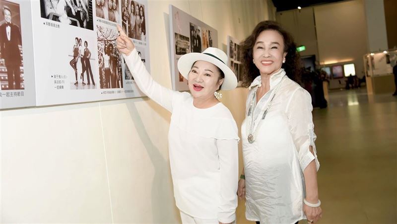 76歲國寶舞蹈家開展　白冰冰暖揭互動內幕