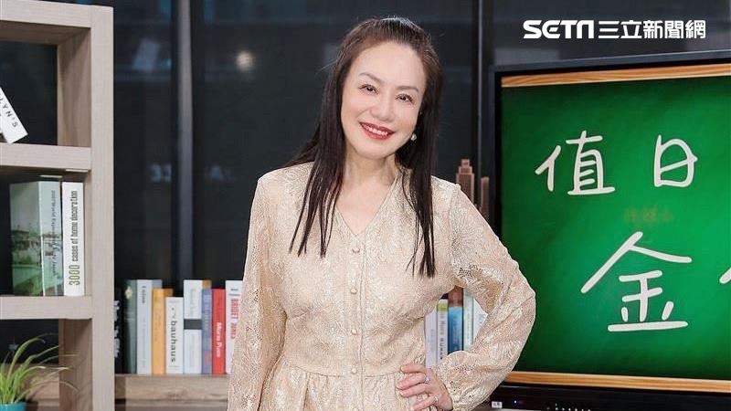 獨／小S狂唱「一代女皇」　金佩姍4字點評