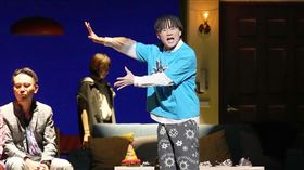 《人間條件八－凡人歌》吳念真 青蛙  柯一正（圖／綠光劇團提供）