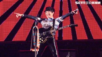 盧廣仲才開唱就倒在地　驚吐9字全場尖叫