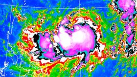 第14號颱風「小犬（KOINU）」。（圖／翻攝自中央氣象署）