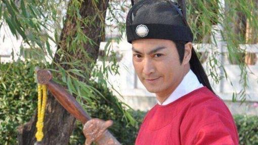 何家勁消失螢光幕　轉戰商界當老闆現況曝