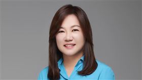 馬文君今（29）天午間回擊，「再次正告黃曙光，我知道你在玩什麼把戲」，就是用郭璽當打手。（圖／翻攝自馬文君臉書）
