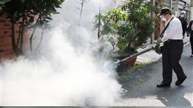 台南,登革熱,黃偉哲,防疫,噴藥,作秀