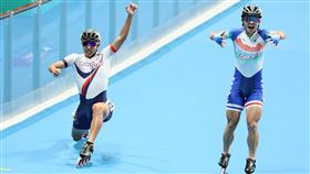 杭州亞運，韓國滑輪隊太早慶祝反而被台灣隊率先衝線。（圖／中華華奧會提供）