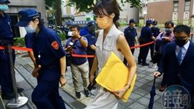 檢方在北院開庭時爆王郁文與黃惠玟的關鍵對話，證明王郁文與黃、高虹安確有犯意聯絡。圖為王郁文出庭畫面。（圖／鏡週刊）