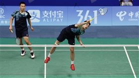 ▲杭州亞運羽球首輪，「麟洋配」王齊麟、李洋相隔2年半再次以直落二，擊敗大馬組合王耀新、張御宇。（圖／中華奧會提供）
