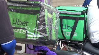 獨／UberEats砍薪 外送員拒送3樓直接餐損