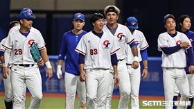 ▲杭州亞運棒球台灣4：0完封韓國，球員賽後慶祝勝利。（圖／記者劉彥池攝影）