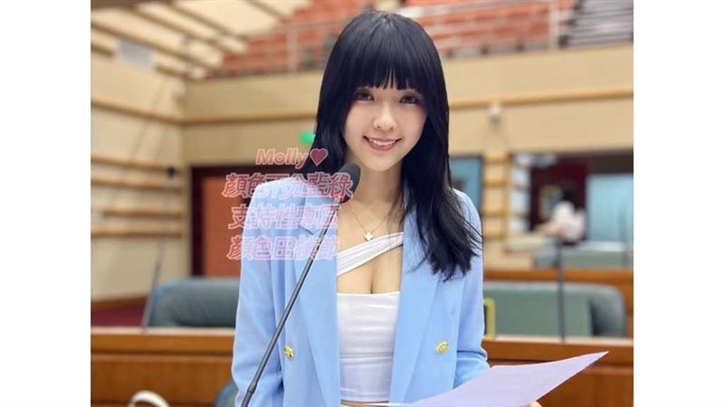 遭嗆出門都用擠的　最兇議員曬辣照反擊