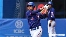 ▲杭州亞運棒球台灣對香港，一壘手廖俊凱。（圖／記者劉彥池攝影）