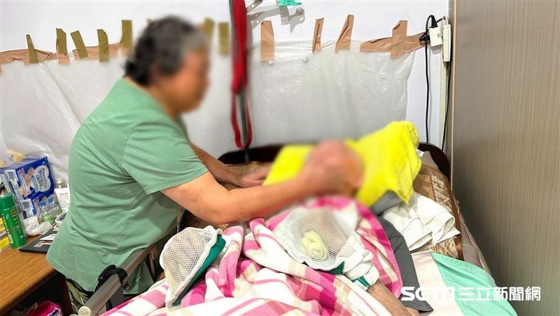 兒病逝嬤代母職養孫　4口靠萬元補助度日