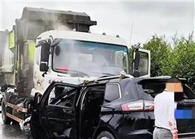 喜事被喪事！結婚禮車逆向車上６人全數亡（圖／翻攝微博）