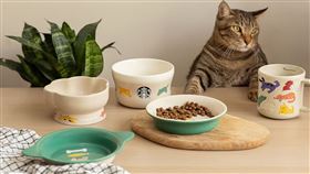 星巴克推出萬聖節寵物主題系列，讓毛小孩也能一起歡慶萬聖節。（圖／品牌業者提供）